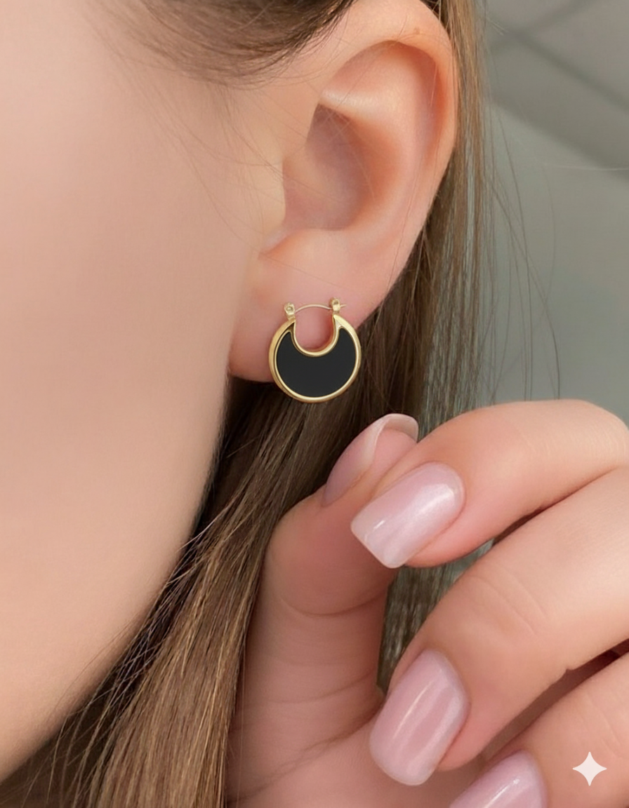 Retro Circle Earring - Black