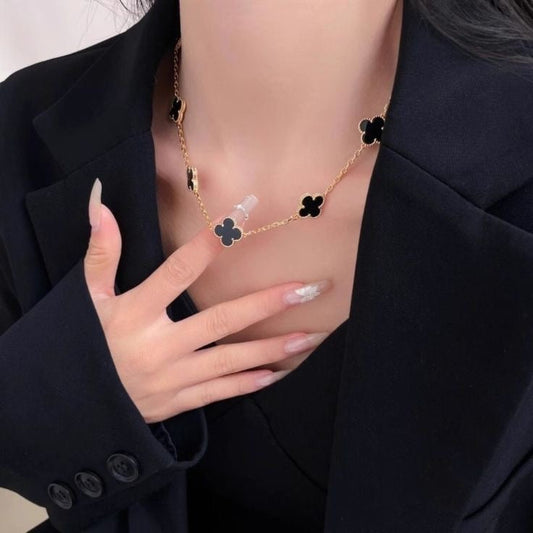 7 Leaf Clover Necklace (Black)